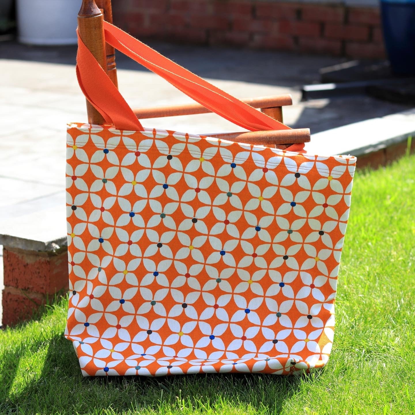 Patterned tote online